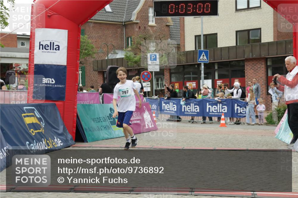 10.05.2026 - 8. Wedeler Halbmarathon Yannick Fuchs http://msf.ph/oto/9736892 10.05.2026 12:47:57 Ziel 797, 0, 08, 00, 75, 16, 796, 797 meine-sportfotos.de