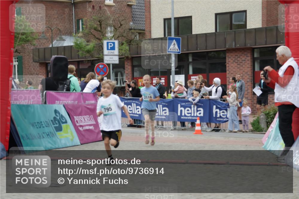 10.05.2026 - 8. Wedeler Halbmarathon Yannick Fuchs http://msf.ph/oto/9736914 10.05.2026 12:48:05 Ziel 156, 795, 2116, 408, 795, 824, 2116 meine-sportfotos.de