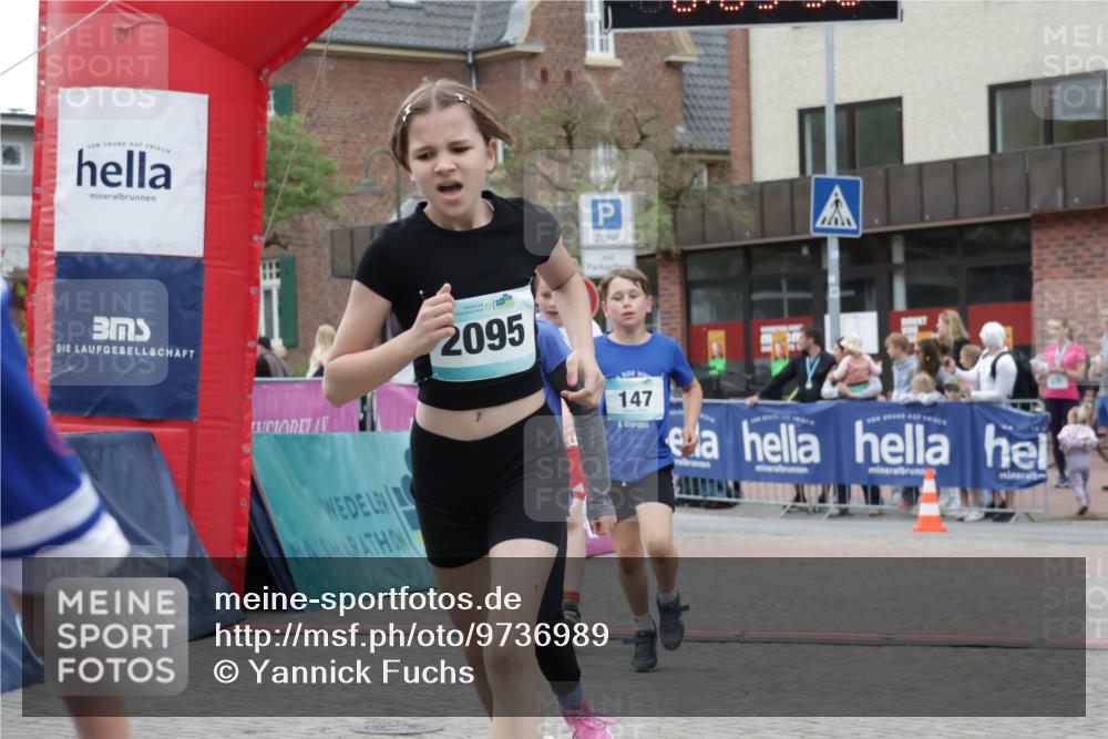 10.05.2026 - 8. Wedeler Halbmarathon Yannick Fuchs http://msf.ph/oto/9736989 10.05.2026 12:48:26 Ziel 2095, 147, 147, 607, 609, 728, 2095, 2172 meine-sportfotos.de