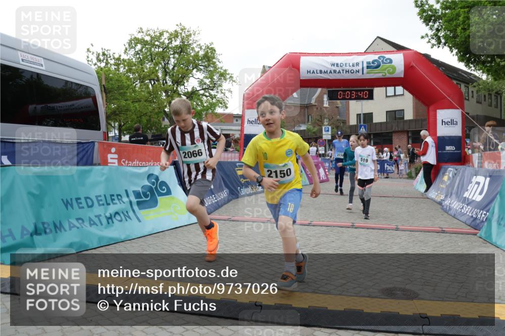 10.05.2026 - 8. Wedeler Halbmarathon Yannick Fuchs http://msf.ph/oto/9737026 10.05.2026 12:48:36 Ziel 2066, 11414, 2150, 10, 0, 03, 40, 2170, 519, 197, 519, 2054, 2063, 2066, 2110, 2150, 2170 meine-sportfotos.de