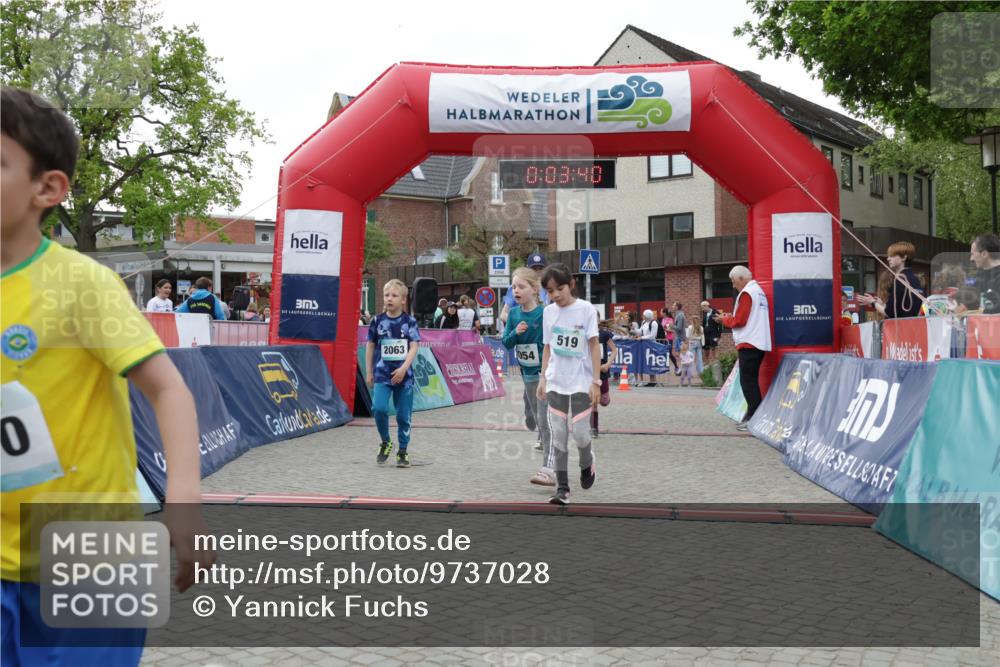 10.05.2026 - 8. Wedeler Halbmarathon Yannick Fuchs http://msf.ph/oto/9737028 10.05.2026 12:48:36 Ziel 0, 1120, 0, 03, 40, 519, 2063, 9, 054, 197, 519, 2054, 2063, 2066, 2110, 2150, 2170 meine-sportfotos.de