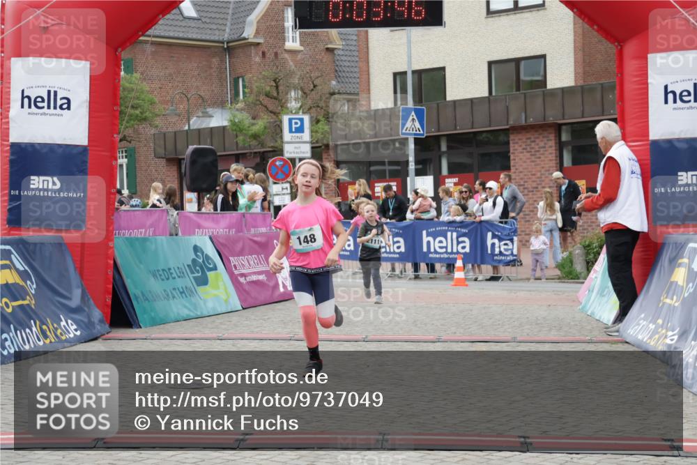 10.05.2026 - 8. Wedeler Halbmarathon Yannick Fuchs http://msf.ph/oto/9737049 10.05.2026 12:48:42 Ziel 148, 10, 03, 56, 148, 197, 825, 2110, 2111, 2170 meine-sportfotos.de
