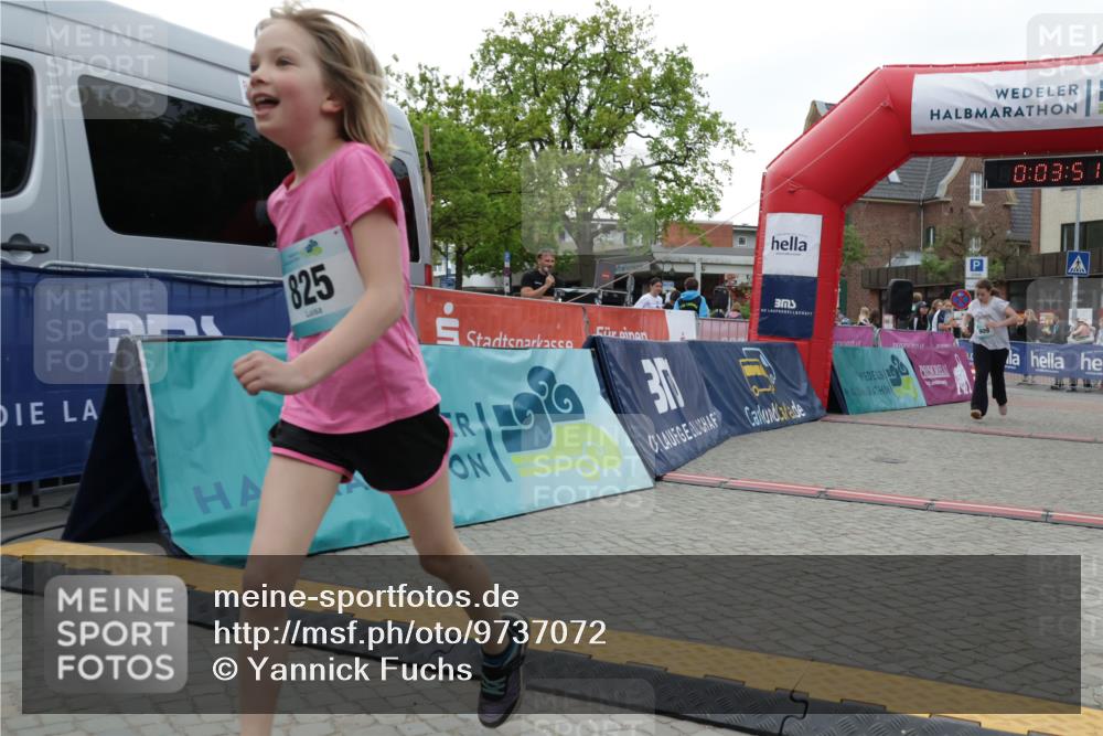 10.05.2026 - 8. Wedeler Halbmarathon Yannick Fuchs http://msf.ph/oto/9737072 10.05.2026 12:48:48 Ziel 0, 03, 5, 7825, 30, 4111, 148, 825, 909, 2111 meine-sportfotos.de