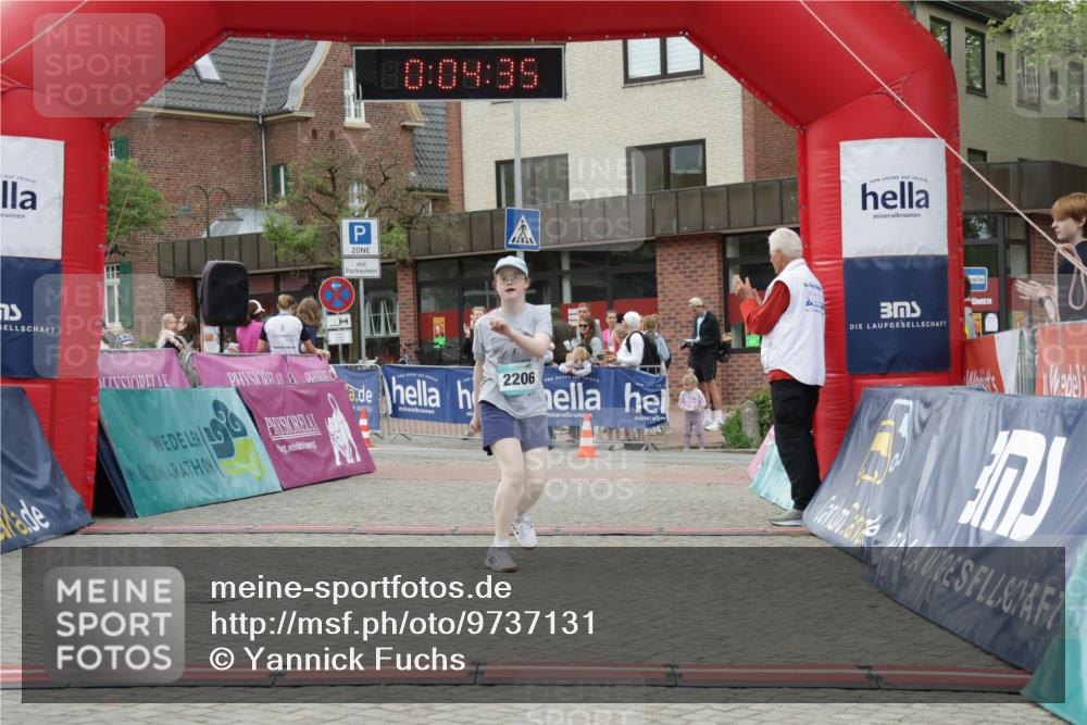 10.05.2026 - 8. Wedeler Halbmarathon Yannick Fuchs http://msf.ph/oto/9737131 10.05.2026 12:49:31 Ziel 0, 09, 35, 2206, 2206 meine-sportfotos.de