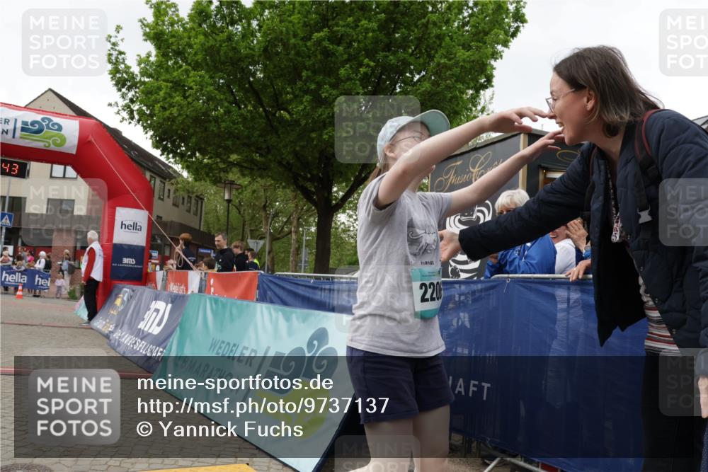 10.05.2026 - 8. Wedeler Halbmarathon Yannick Fuchs http://msf.ph/oto/9737137 10.05.2026 12:49:40 Ziel 43, 220 meine-sportfotos.de