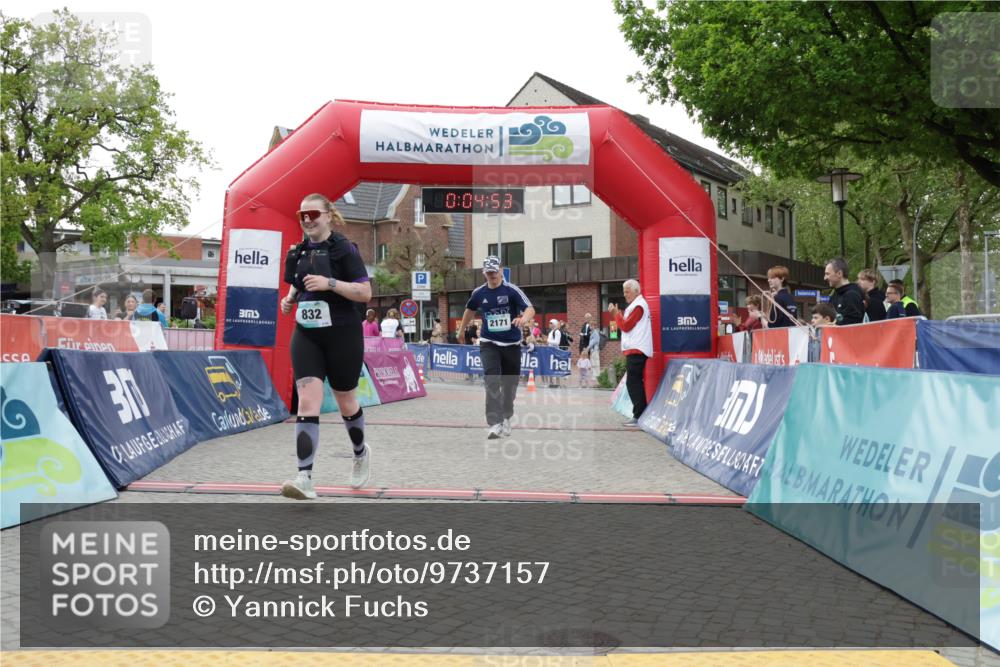 10.05.2026 - 8. Wedeler Halbmarathon Yannick Fuchs http://msf.ph/oto/9737157 10.05.2026 12:49:50 Ziel 30, 832, 0, 04, 53, 2171, 832, 2171 meine-sportfotos.de
