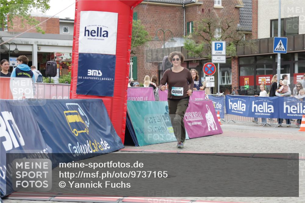 10.05.2026 - 8. Wedeler Halbmarathon Yannick Fuchs http://msf.ph/oto/9737165 10.05.2026 12:49:58 Ziel 040, 751 meine-sportfotos.de