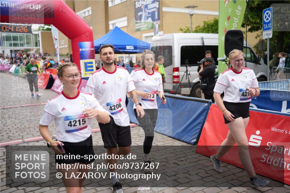 12.06.2026 - Holstenköstenlauf LAZAROV Photography http://msf.ph/oto/9737267 12.06.2026 18:11:24 Laufen 3739, 4213 meine-sportfotos.de
