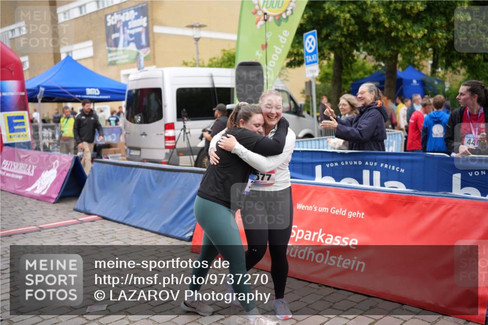 12.06.2026 - Holstenköstenlauf LAZAROV Photography http://msf.ph/oto/9737270 12.06.2026 18:10:56 Laufen  meine-sportfotos.de