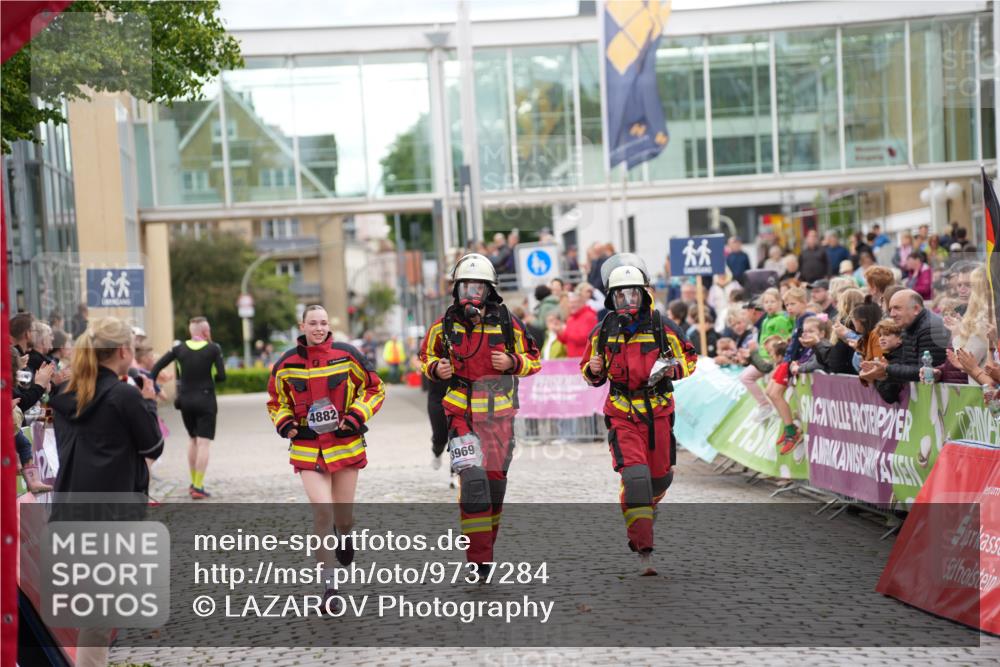 12.06.2026 - Holstenköstenlauf LAZAROV Photography http://msf.ph/oto/9737284 12.06.2026 18:09:42 Laufen 3398, 3969, 4508, 4882 meine-sportfotos.de