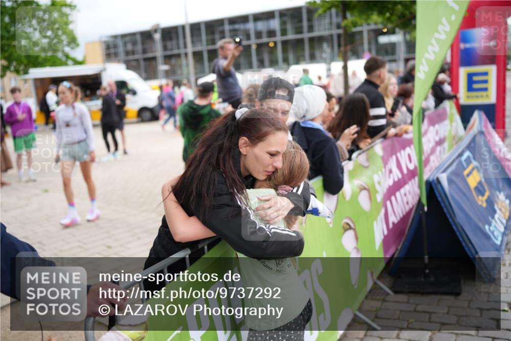 12.06.2026 - Holstenköstenlauf LAZAROV Photography http://msf.ph/oto/9737292 12.06.2026 18:09:33 Laufen 4512 meine-sportfotos.de