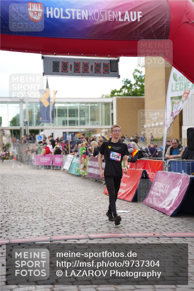 12.06.2026 - Holstenköstenlauf LAZAROV Photography http://msf.ph/oto/9737304 12.06.2026 18:08:50 Laufen 4236 meine-sportfotos.de
