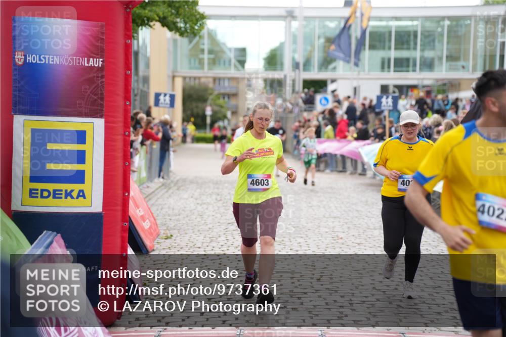 12.06.2026 - Holstenköstenlauf LAZAROV Photography http://msf.ph/oto/9737361 12.06.2026 18:07:52 Laufen 3581, 4022, 4024, 4535, 4603 meine-sportfotos.de