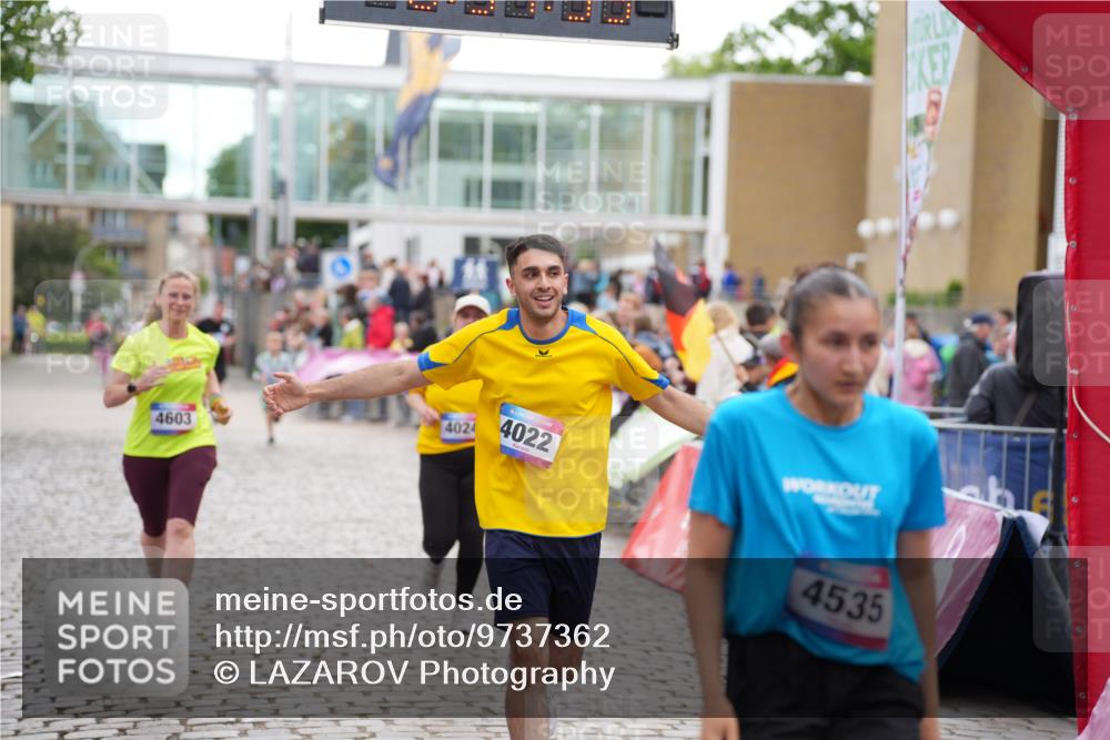12.06.2026 - Holstenköstenlauf LAZAROV Photography http://msf.ph/oto/9737362 12.06.2026 18:07:52 Laufen 3581, 4022, 4024, 4535, 4603 meine-sportfotos.de