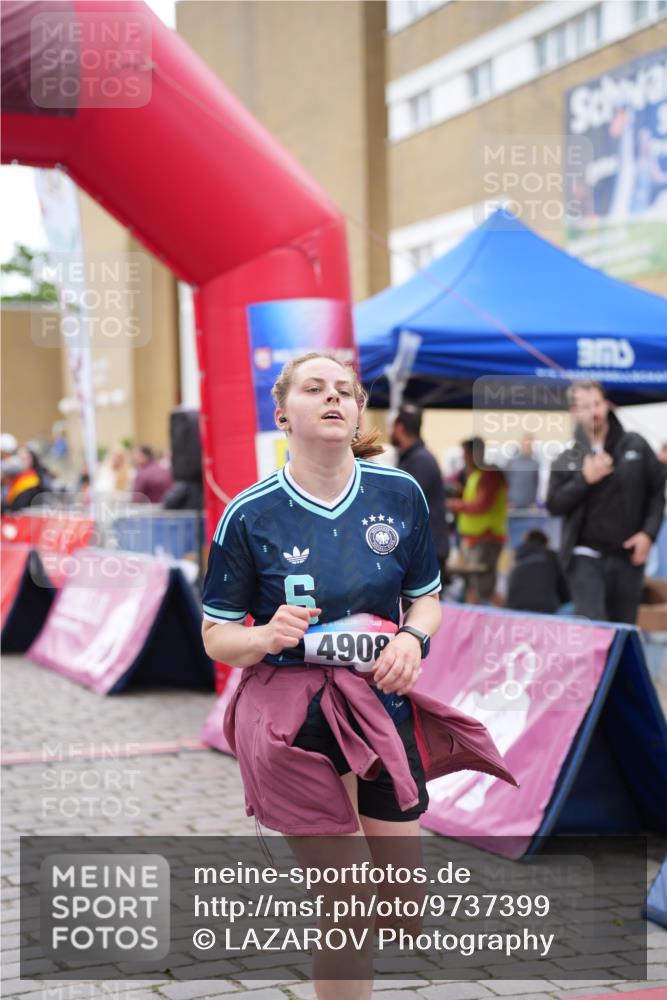 12.06.2026 - Holstenköstenlauf LAZAROV Photography http://msf.ph/oto/9737399 12.06.2026 18:07:19 Laufen 3030, 4001, 4005, 4644, 4646, 4908 meine-sportfotos.de