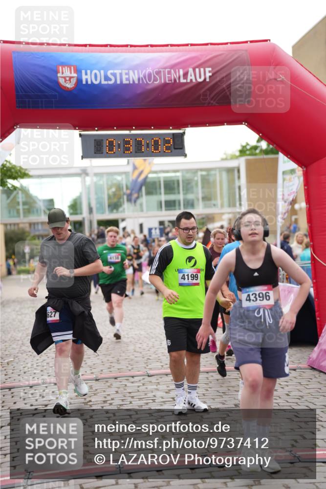 12.06.2026 - Holstenköstenlauf LAZAROV Photography http://msf.ph/oto/9737412 12.06.2026 18:07:00 Laufen 3129, 3941, 4134, 4138, 4199, 4396, 4627, 4870 meine-sportfotos.de