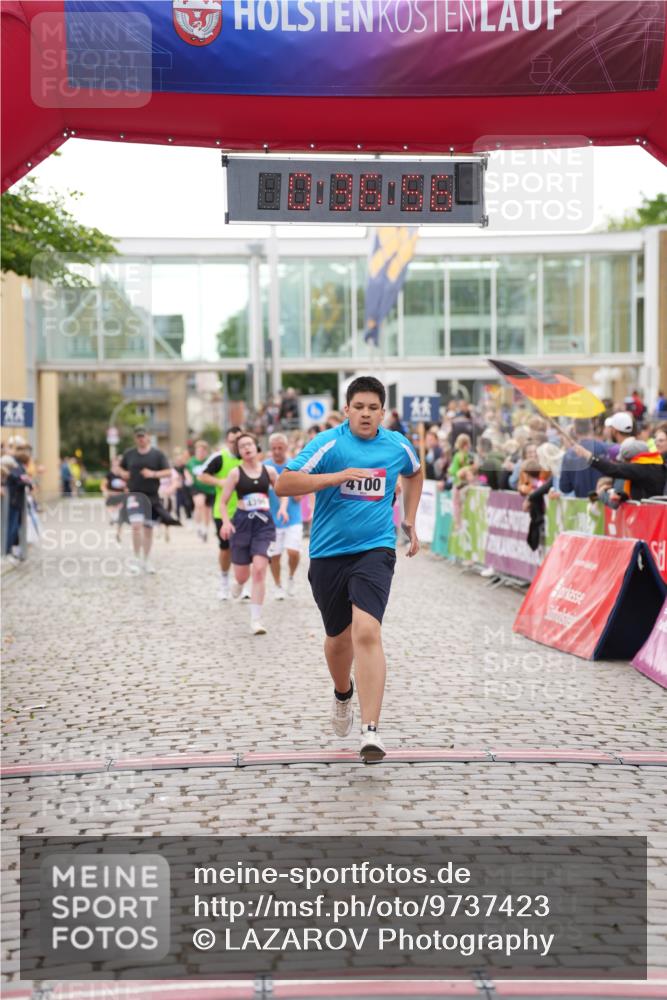 12.06.2026 - Holstenköstenlauf LAZAROV Photography http://msf.ph/oto/9737423 12.06.2026 18:06:54 Laufen 3129, 3941, 4100, 4199, 4395, 4396, 4627 meine-sportfotos.de