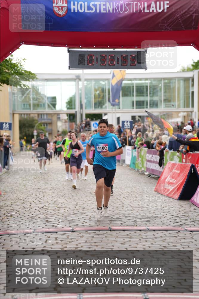 12.06.2026 - Holstenköstenlauf LAZAROV Photography http://msf.ph/oto/9737425 12.06.2026 18:06:53 Laufen 3129, 4100, 4199, 4395, 4396, 4627 meine-sportfotos.de