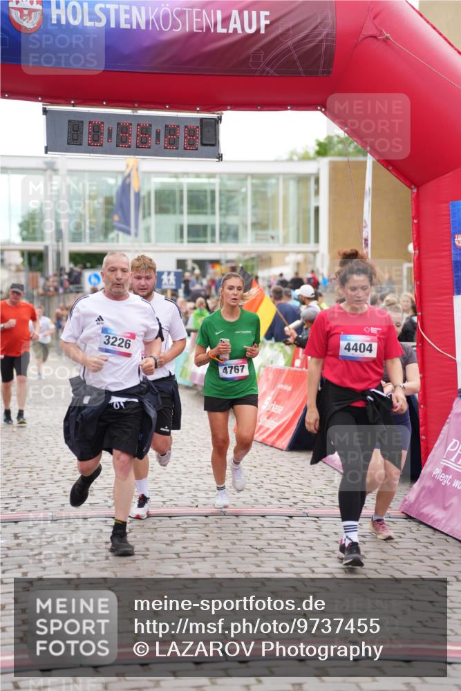 12.06.2026 - Holstenköstenlauf LAZAROV Photography http://msf.ph/oto/9737455 12.06.2026 18:06:27 Laufen 3225, 3226, 3322, 3926, 3929, 4324, 4404, 4767, 4902 meine-sportfotos.de
