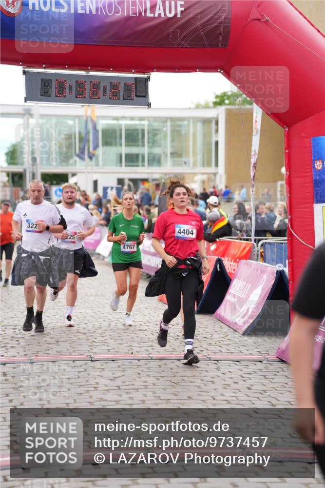 12.06.2026 - Holstenköstenlauf LAZAROV Photography http://msf.ph/oto/9737457 12.06.2026 18:06:25 Laufen 3225, 3226, 3926, 3929, 4404, 4767, 4789, 4902 meine-sportfotos.de