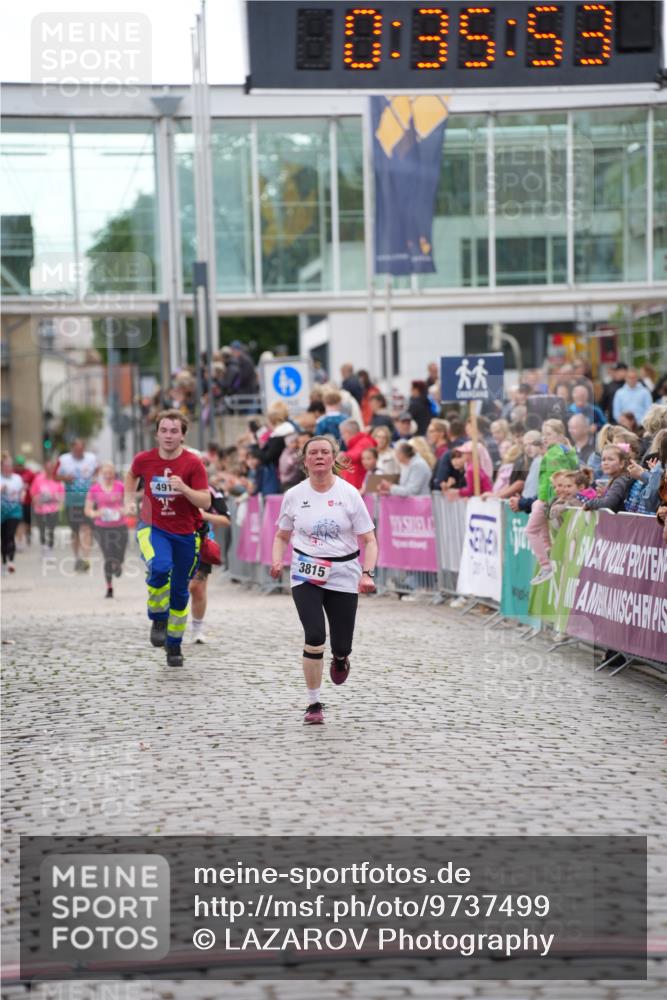 12.06.2026 - Holstenköstenlauf LAZAROV Photography http://msf.ph/oto/9737499 12.06.2026 18:05:51 Laufen 3379, 3815, 4918 meine-sportfotos.de