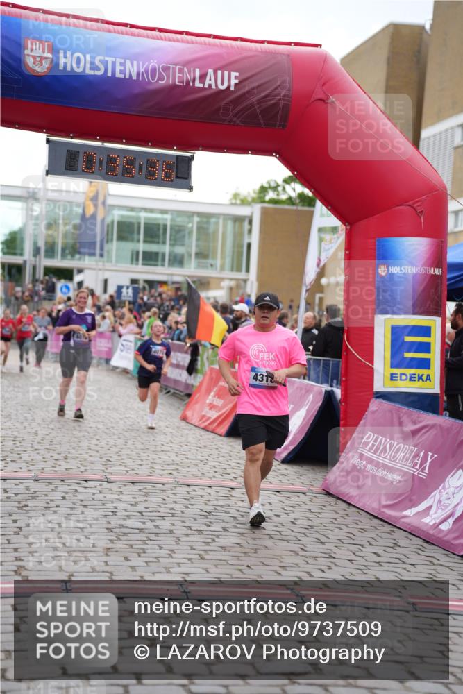 12.06.2026 - Holstenköstenlauf LAZAROV Photography http://msf.ph/oto/9737509 12.06.2026 18:05:34 Laufen 3986, 3988, 4070, 4078, 4318 meine-sportfotos.de