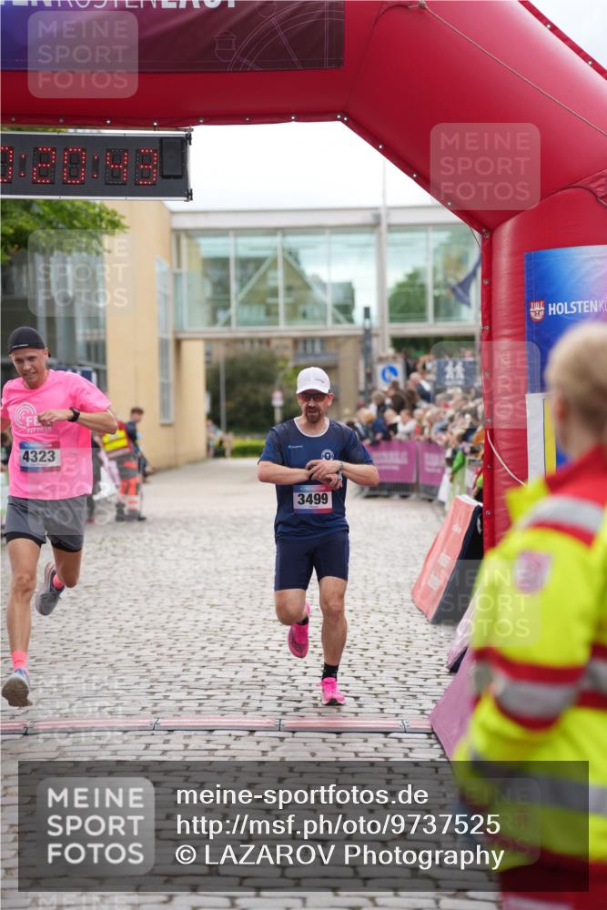 12.06.2026 - Holstenköstenlauf LAZAROV Photography http://msf.ph/oto/9737525 12.06.2026 17:50:42 Laufen 3499, 3800, 4323 meine-sportfotos.de