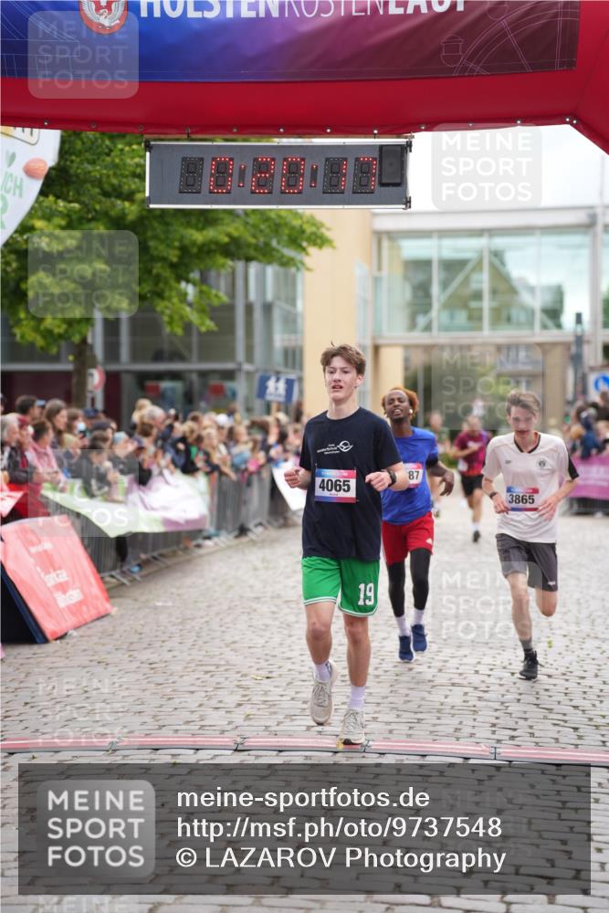 12.06.2026 - Holstenköstenlauf LAZAROV Photography http://msf.ph/oto/9737548 12.06.2026 17:50:15 Laufen 3819, 3865, 4065, 4595, 4709, 4795, 4887 meine-sportfotos.de