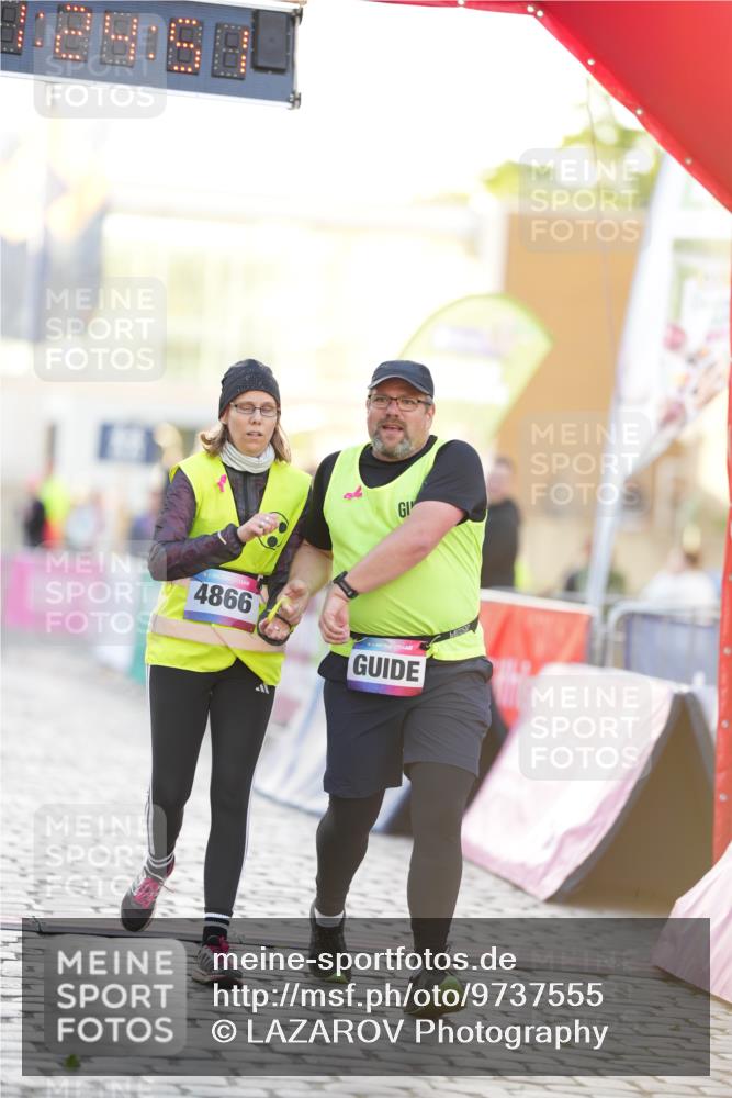 12.06.2026 - Holstenköstenlauf LAZAROV Photography http://msf.ph/oto/9737555 12.06.2026 20:24:49 Laufen 4866 meine-sportfotos.de