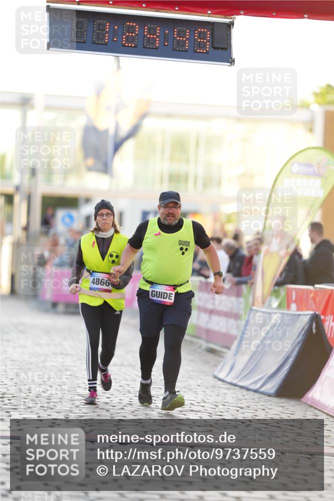 12.06.2026 - Holstenköstenlauf LAZAROV Photography http://msf.ph/oto/9737559 12.06.2026 20:24:48 Laufen 3207, 4866 meine-sportfotos.de