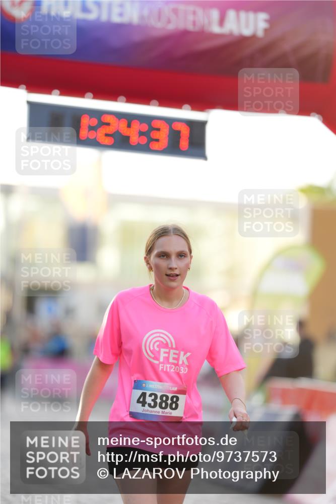 12.06.2026 - Holstenköstenlauf LAZAROV Photography http://msf.ph/oto/9737573 12.06.2026 20:24:36 Laufen 4388 meine-sportfotos.de