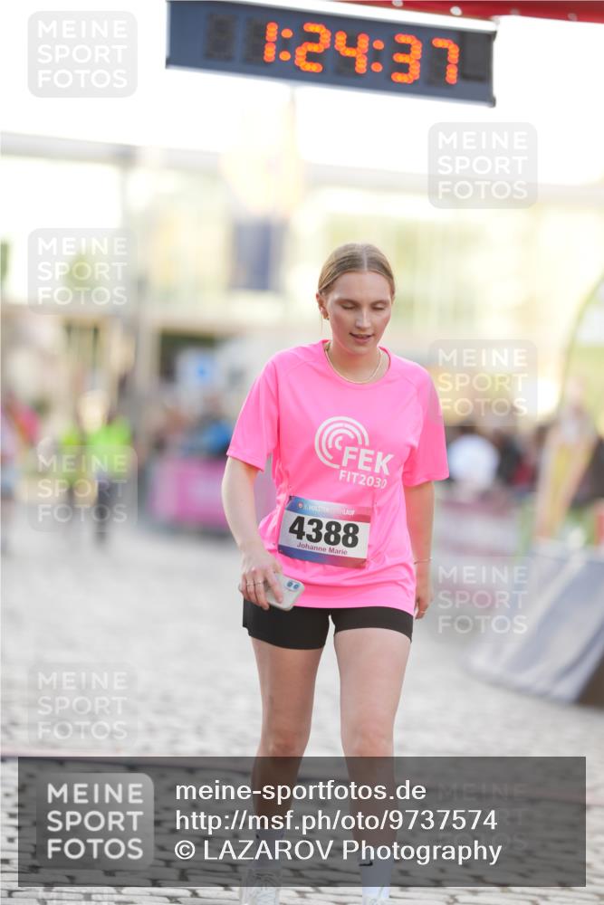 12.06.2026 - Holstenköstenlauf LAZAROV Photography http://msf.ph/oto/9737574 12.06.2026 20:24:36 Laufen 4388 meine-sportfotos.de