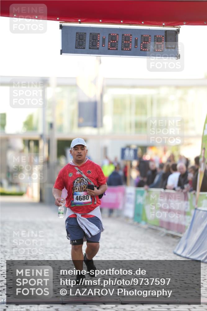 12.06.2026 - Holstenköstenlauf LAZAROV Photography http://msf.ph/oto/9737597 12.06.2026 20:23:22 Laufen 4680 meine-sportfotos.de