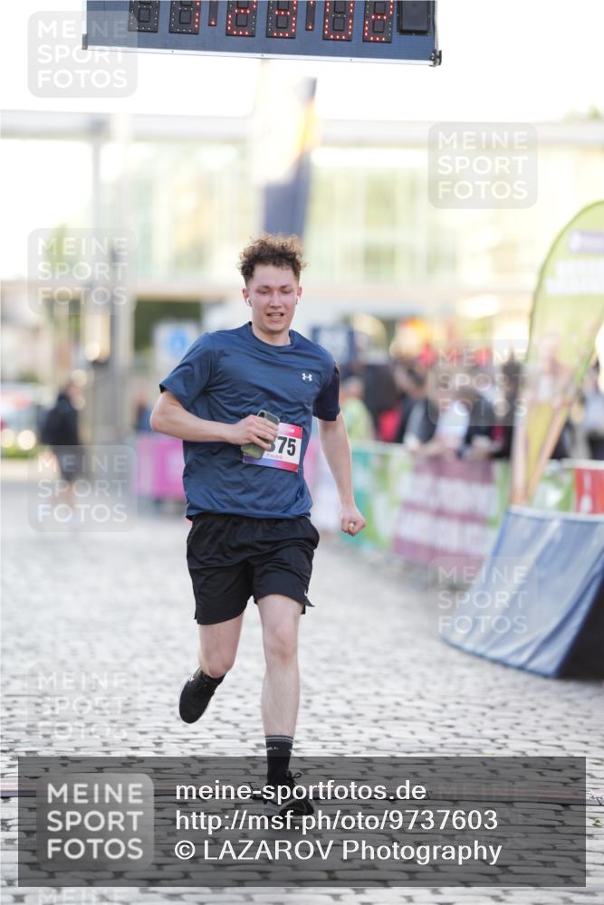 12.06.2026 - Holstenköstenlauf LAZAROV Photography http://msf.ph/oto/9737603 12.06.2026 20:23:00 Laufen 4375 meine-sportfotos.de