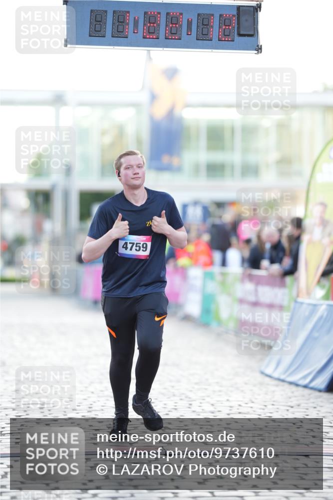 12.06.2026 - Holstenköstenlauf LAZAROV Photography http://msf.ph/oto/9737610 12.06.2026 20:22:10 Laufen 4759 meine-sportfotos.de