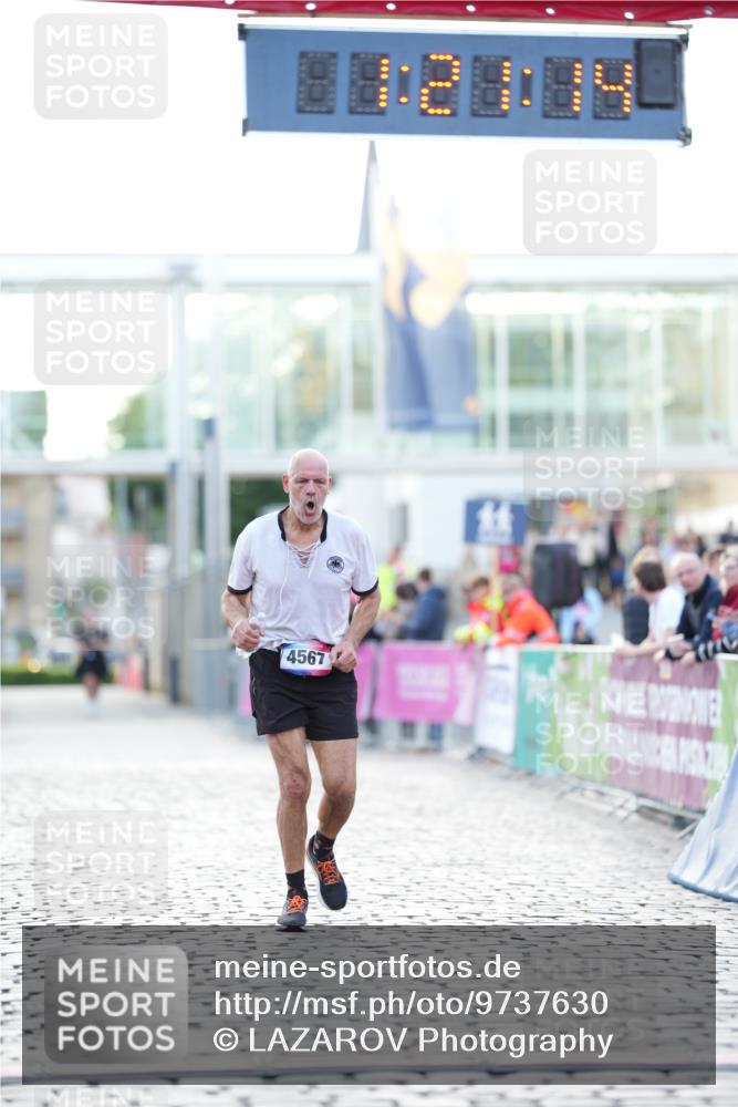12.06.2026 - Holstenköstenlauf LAZAROV Photography http://msf.ph/oto/9737630 12.06.2026 20:21:13 Laufen 4567 meine-sportfotos.de