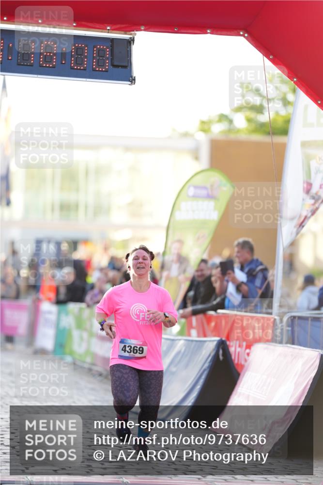 12.06.2026 - Holstenköstenlauf LAZAROV Photography http://msf.ph/oto/9737636 12.06.2026 20:17:58 Laufen 4369 meine-sportfotos.de