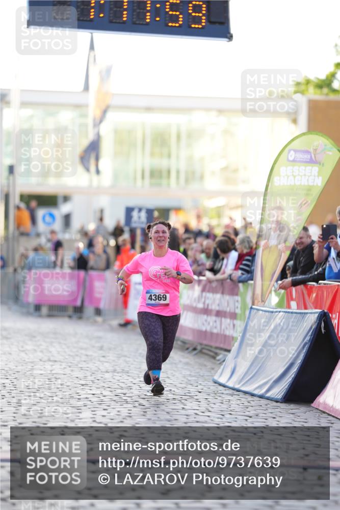 12.06.2026 - Holstenköstenlauf LAZAROV Photography http://msf.ph/oto/9737639 12.06.2026 20:17:57 Laufen 4369 meine-sportfotos.de