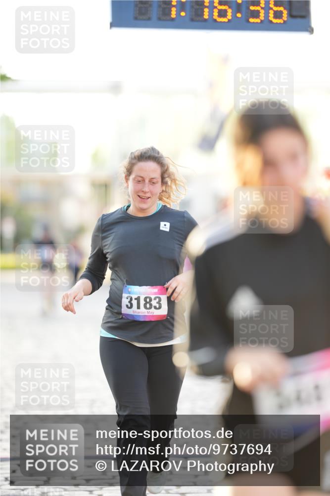 12.06.2026 - Holstenköstenlauf LAZAROV Photography http://msf.ph/oto/9737694 12.06.2026 20:16:34 Laufen 3109, 3110, 3183, 3481 meine-sportfotos.de