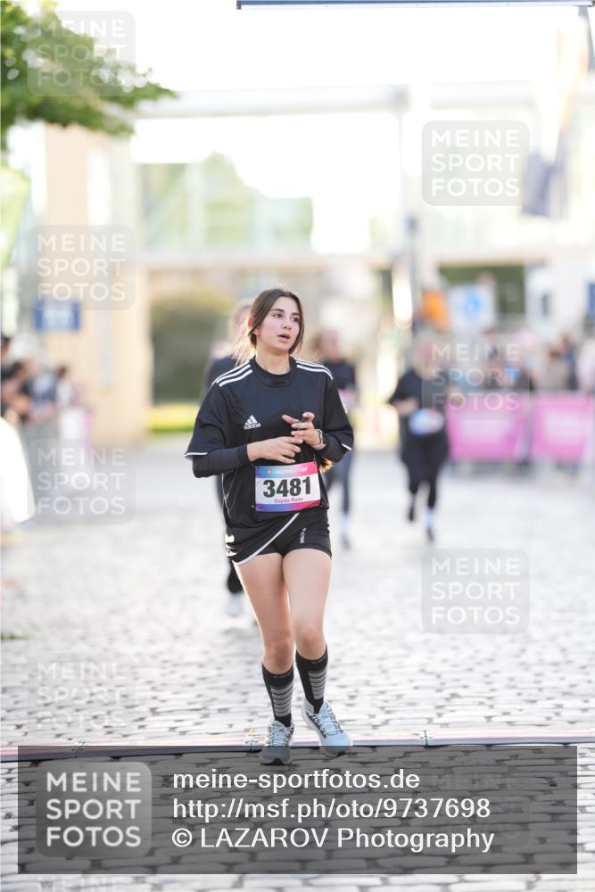 12.06.2026 - Holstenköstenlauf LAZAROV Photography http://msf.ph/oto/9737698 12.06.2026 20:16:31 Laufen 3183, 3481 meine-sportfotos.de