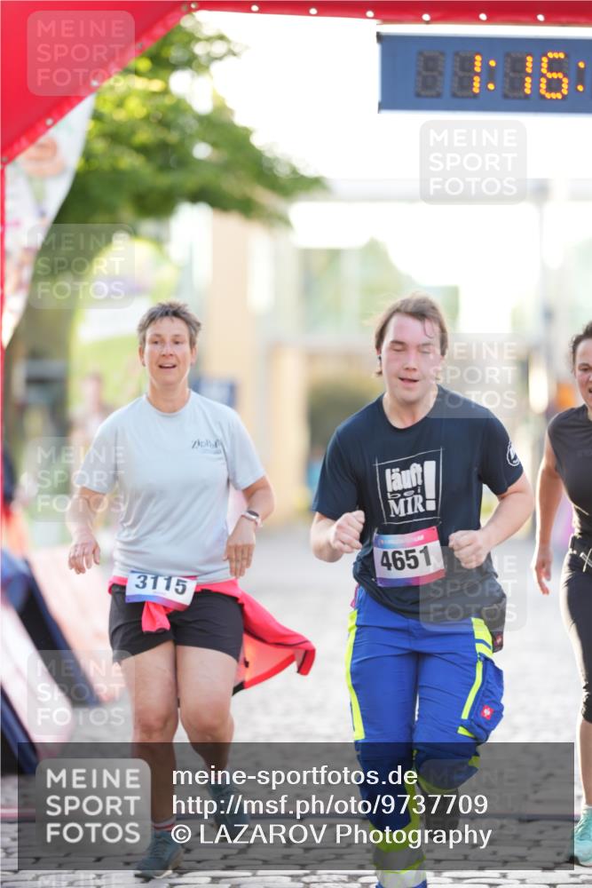 12.06.2026 - Holstenköstenlauf LAZAROV Photography http://msf.ph/oto/9737709 12.06.2026 20:16:14 Laufen 3113, 3115, 3488, 4651 meine-sportfotos.de