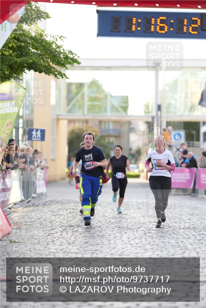 12.06.2026 - Holstenköstenlauf LAZAROV Photography http://msf.ph/oto/9737717 12.06.2026 20:16:10 Laufen 3113, 3115, 3488, 4651 meine-sportfotos.de