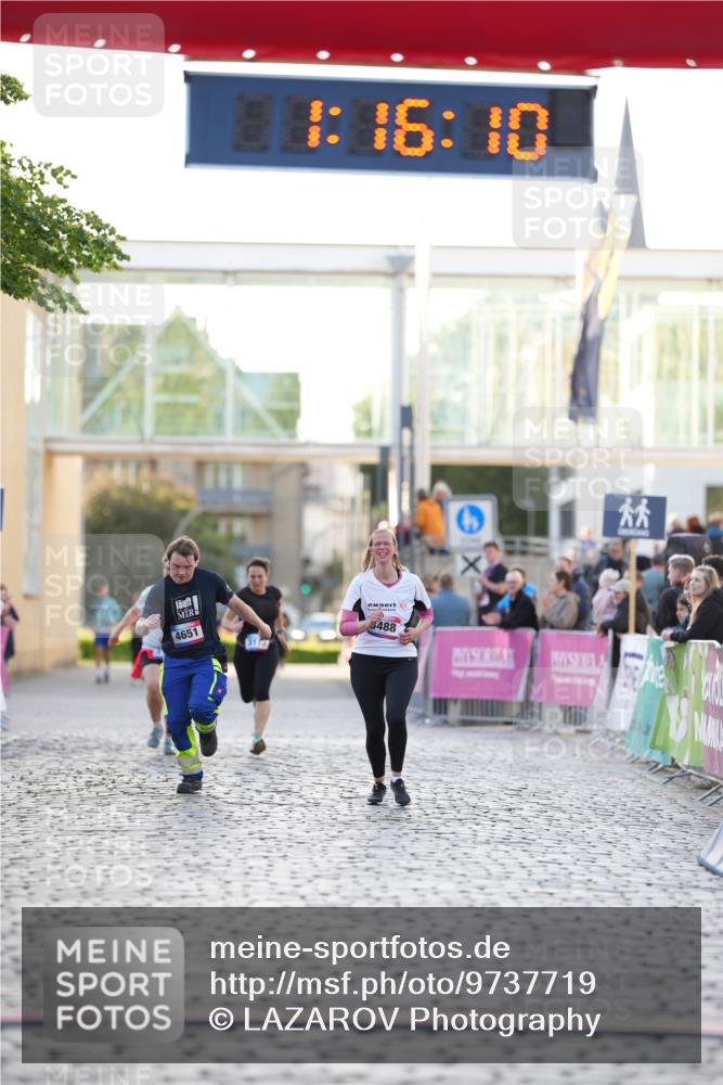 12.06.2026 - Holstenköstenlauf LAZAROV Photography http://msf.ph/oto/9737719 12.06.2026 20:16:09 Laufen  meine-sportfotos.de