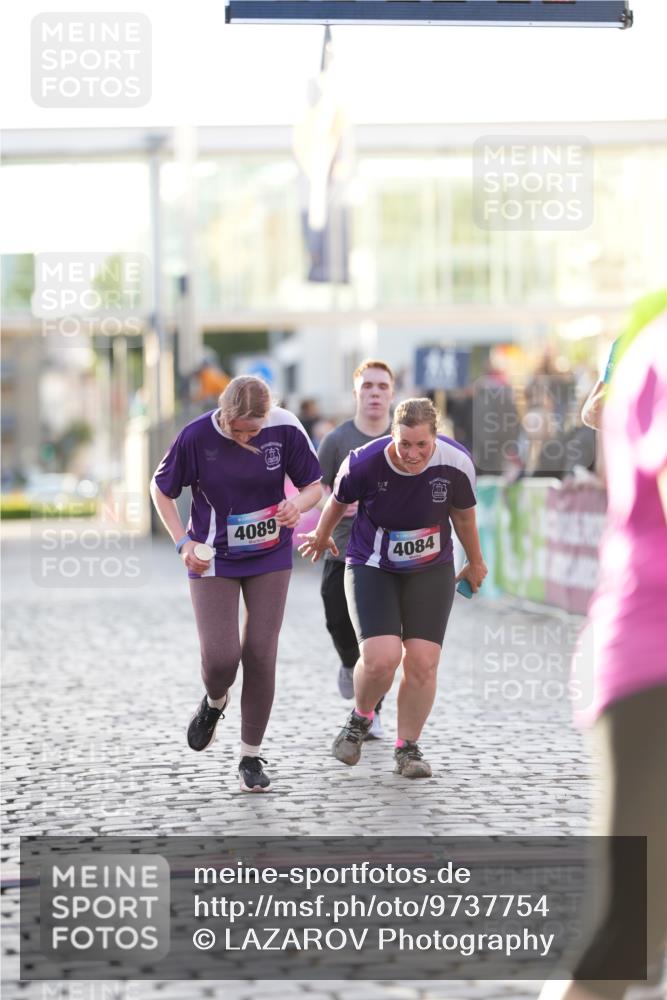 12.06.2026 - Holstenköstenlauf LAZAROV Photography http://msf.ph/oto/9737754 12.06.2026 20:14:44 Laufen 3491, 3493, 3521, 3709, 4084, 4089, 4827 meine-sportfotos.de
