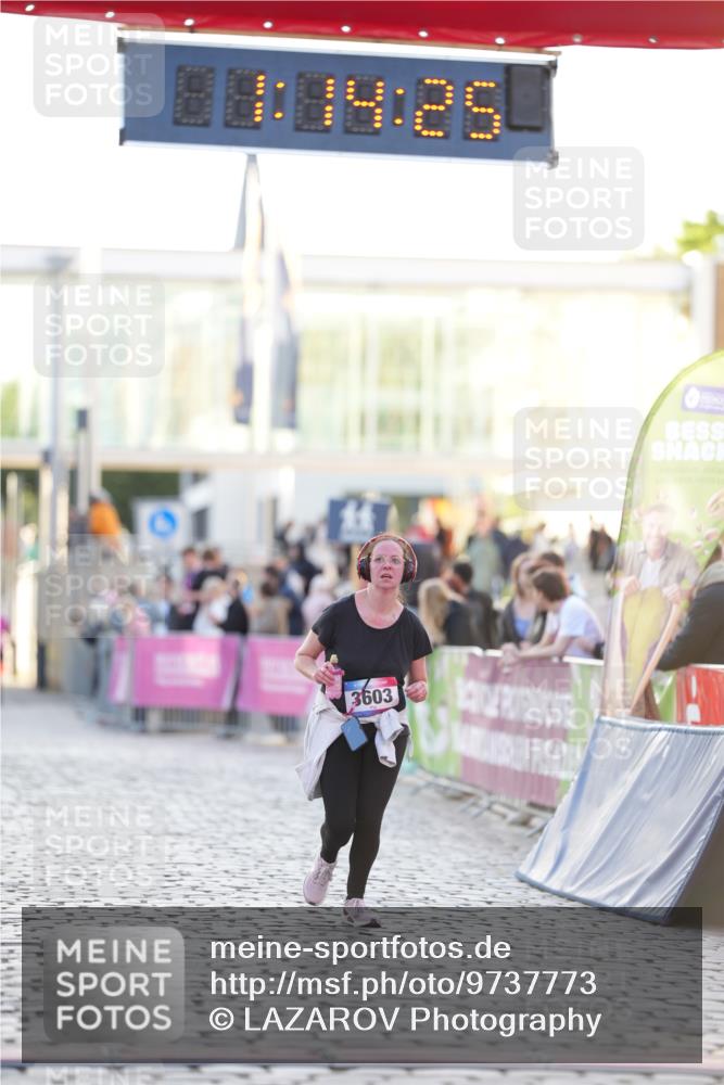 12.06.2026 - Holstenköstenlauf LAZAROV Photography http://msf.ph/oto/9737773 12.06.2026 20:14:23 Laufen 3603 meine-sportfotos.de