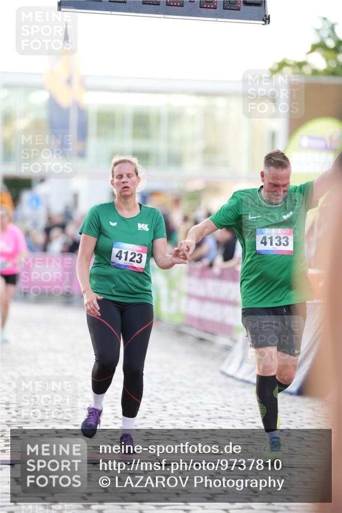 12.06.2026 - Holstenköstenlauf LAZAROV Photography http://msf.ph/oto/9737810 12.06.2026 20:12:52 Laufen 3091, 4123, 4133, 4367 meine-sportfotos.de