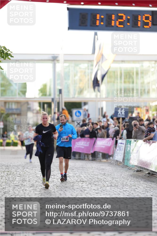 12.06.2026 - Holstenköstenlauf LAZAROV Photography http://msf.ph/oto/9737861 12.06.2026 20:12:17 Laufen 3141 meine-sportfotos.de