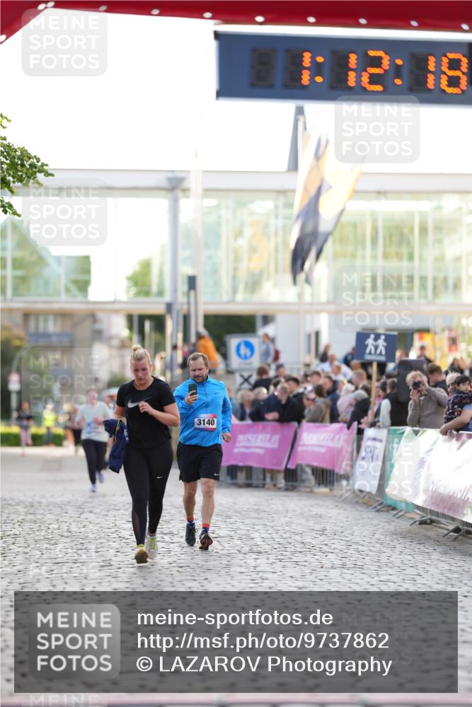12.06.2026 - Holstenköstenlauf LAZAROV Photography http://msf.ph/oto/9737862 12.06.2026 20:12:17 Laufen 3141 meine-sportfotos.de