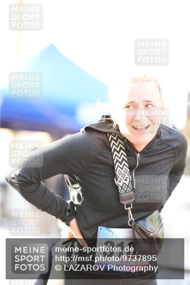 12.06.2026 - Holstenköstenlauf LAZAROV Photography http://msf.ph/oto/9737895 12.06.2026 20:11:06 Laufen 3105, 3337, 3338, 3659 meine-sportfotos.de