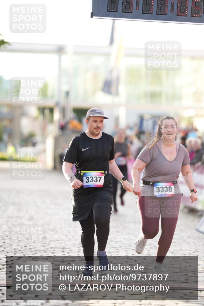 12.06.2026 - Holstenköstenlauf LAZAROV Photography http://msf.ph/oto/9737897 12.06.2026 20:11:04 Laufen 3105, 3337, 3338, 3659 meine-sportfotos.de